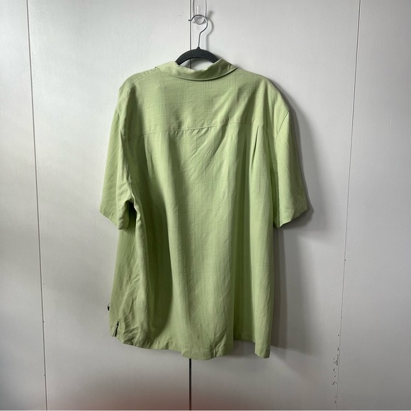 Paradise Collection 100% Silk Short Sleeve Button-Up Shirt – Light Green, XL - Picture 2 of 4
